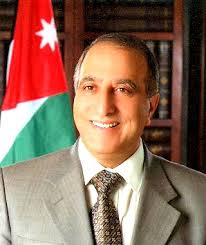 رئيس الجامعة الأردنية يغادر للحج ويدعو لمسامحته اقتداء بالسنة النبوية 
