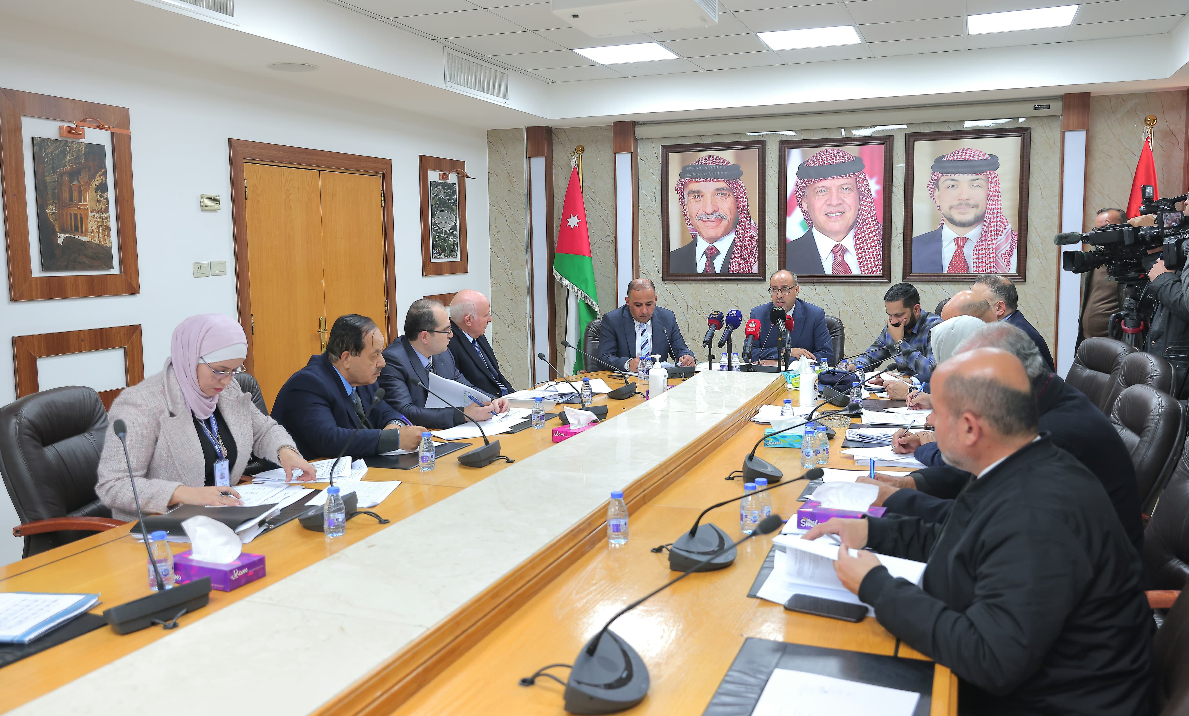المالية النيابية تناقش موازنة الوطني لمكافحة الأوبئة والأمراض السارية
