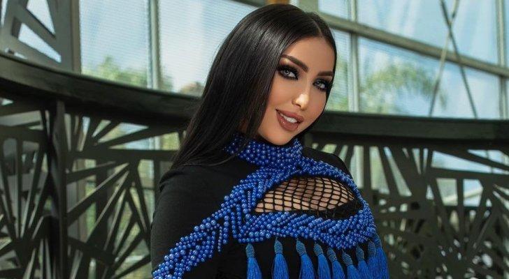 دنيا بطمة تتعرض للإنتقادات بسبب فستانها الجريء