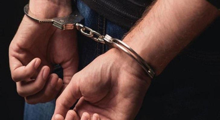 5 تهم لأربعة موظفين حكوميين بقضية تزوير شهادات تلقي مطعوم كورونا