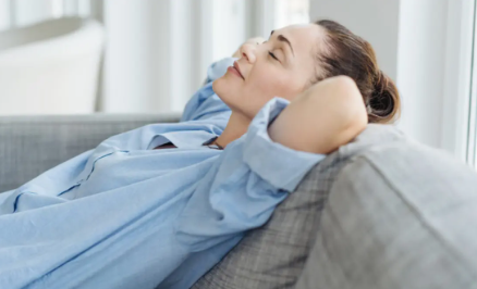 قيلولة قصيرة بعد الظهر تمنحك فوائد واضحة !