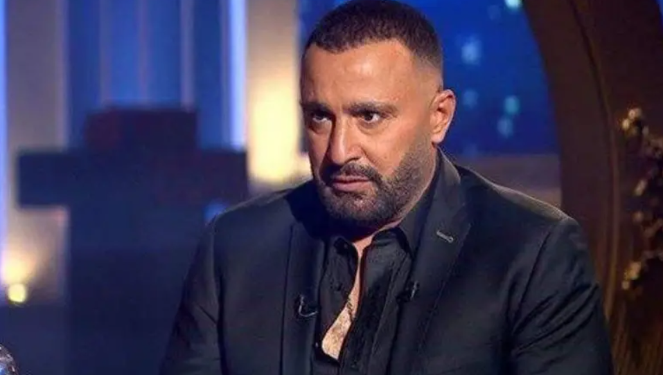 "خصمائي أمام الله" ..  نجم مصري يوجه رسالة حادة للجمهور ويعلن اعتزال السوشيال ميديا