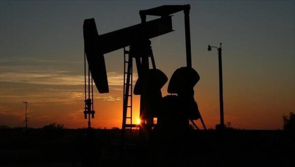 النفط يصعد بأكثر من 1% بعد هجوم مسيرات على محطة طاقة نووية بالإمارات