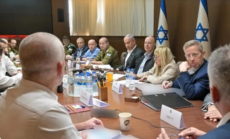 باسم يوسف على رأس "القائمة السوداء" لوزارة الشتات الإسرائيلية لعام 2025