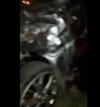 بالفيديو ..  اصابة شخص بحادث تدهور مركبة على اوتستراد الزرقاء
