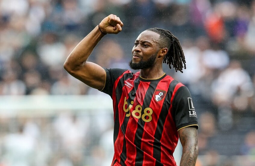 النجم الغاني يلفت الأنظار ..  صراع بين السيتي وتوتنهام وليفربول على خليفة محمد صلاح