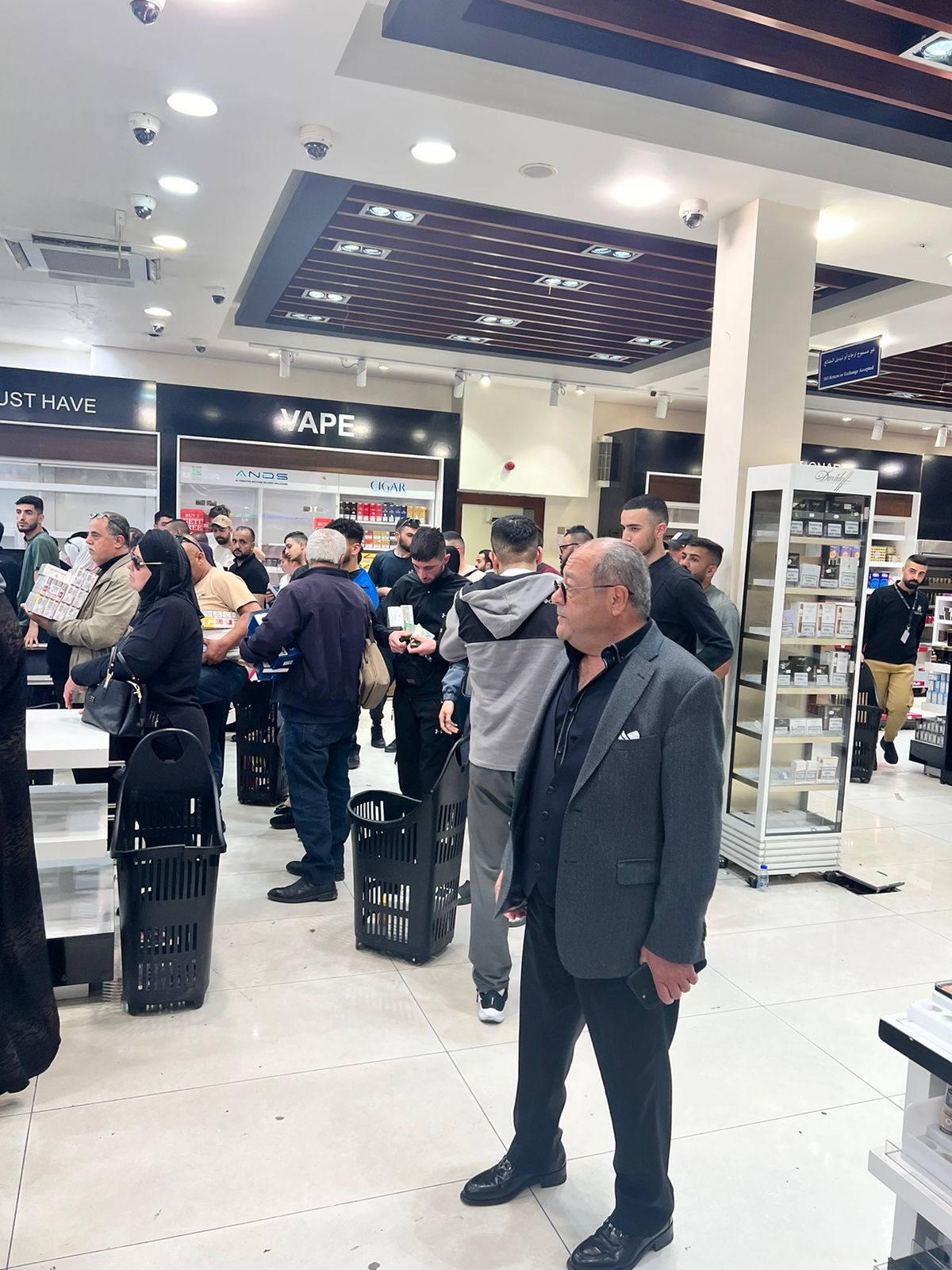 توسعة الأسواق الحرة الأردنية على جسر الملك حسين يفتح افاق للخدمات المقدمة للمسافرين