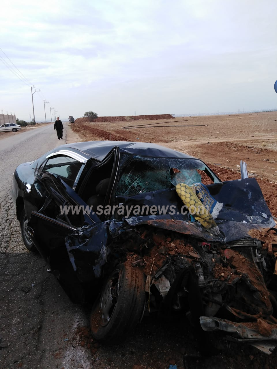  بالصور .. وفاة واصابتان بحادث مروع بين مركبة وباص مدرسة في الرمثا 
