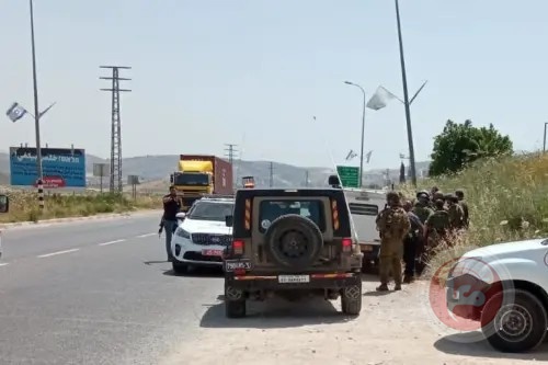 اعتقالات وإطلاق نار على سيارة للمستوطنين في حوارة