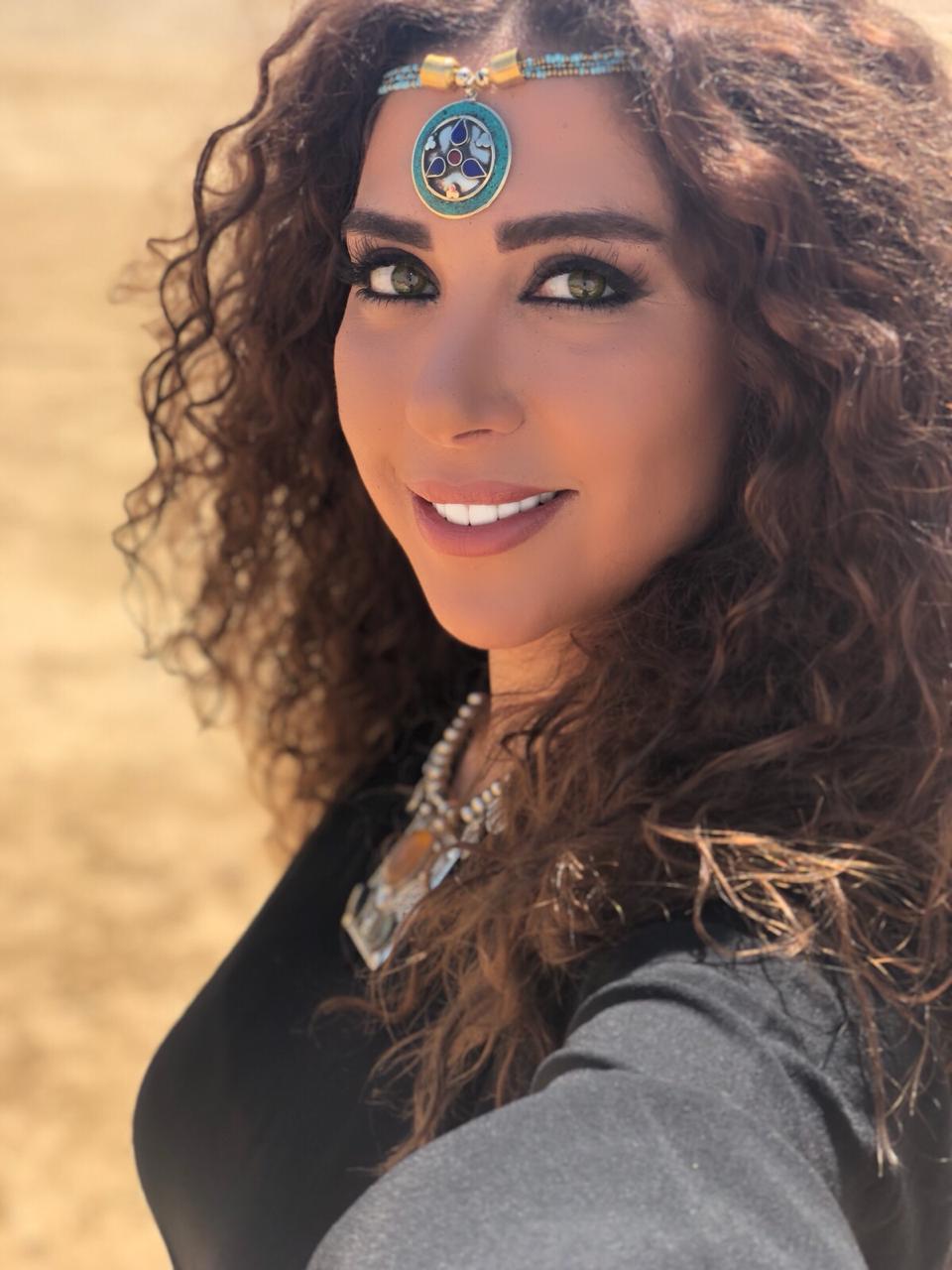  نور صعب تستغل جمالها لتحقيق اهدافها في مسلسل درب الشهامة
