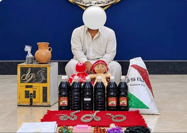العراق ..  القبض على مشعوذ يستخدم الثعابين للاحتيال على المواطنين
