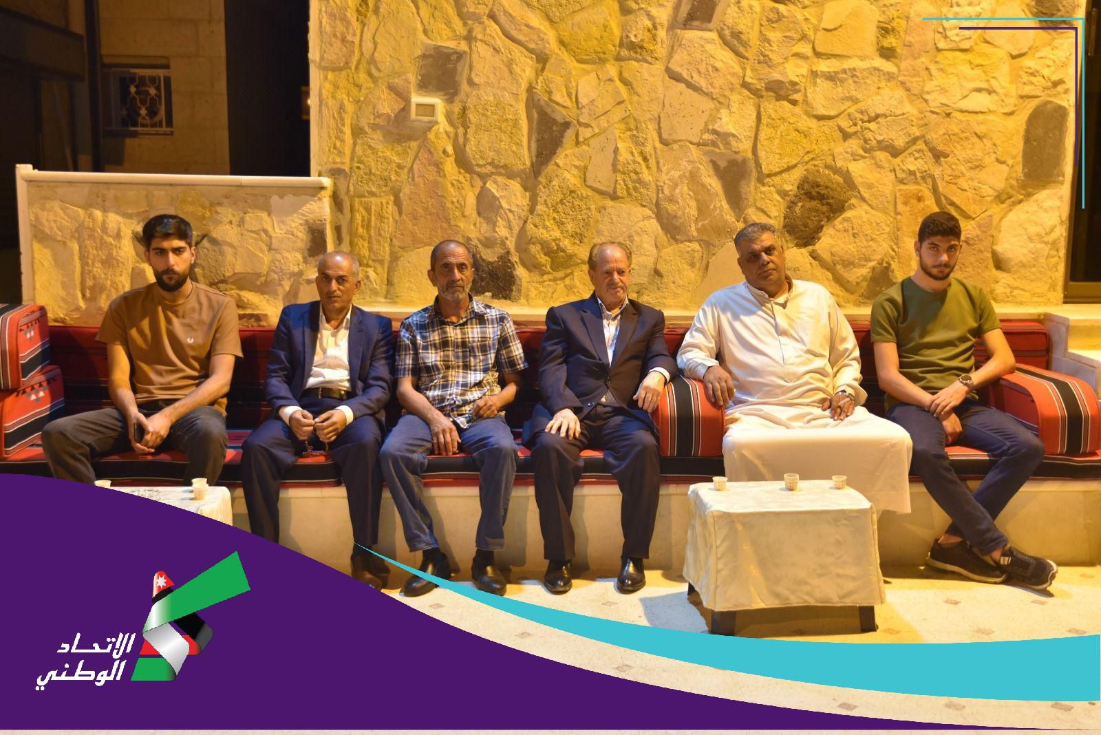 تيار حزب الإتحاد الوطني يلتقي وجهاء البلقاء .. صور