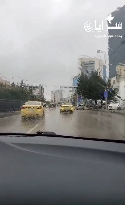 بالفيديو ..  امطار الخير في العاصمة عمان 