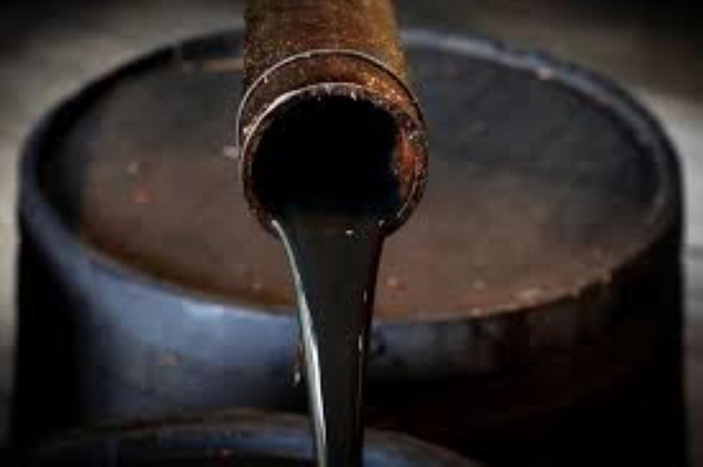 انخفاض أسعار النفط عالميا