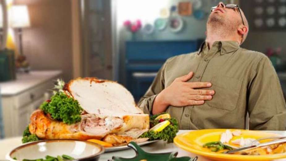 كيف تتجنب التخمة وزيادة الوزن في رمضان؟