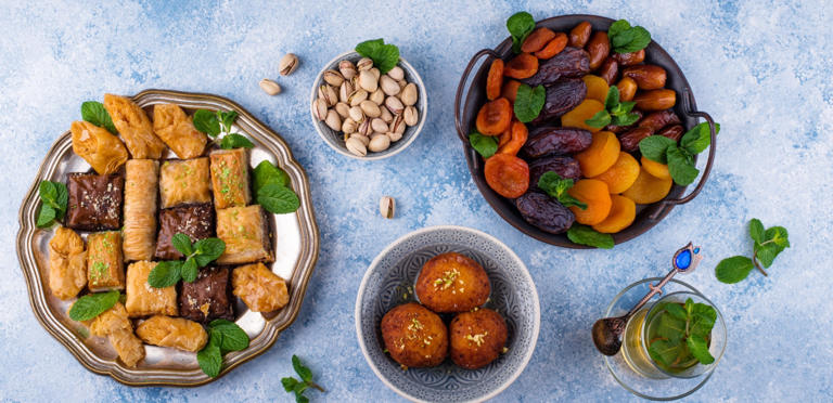 حلويات المناسبات  ..  لمسة حلاوة ترافق أمسيات رمضان