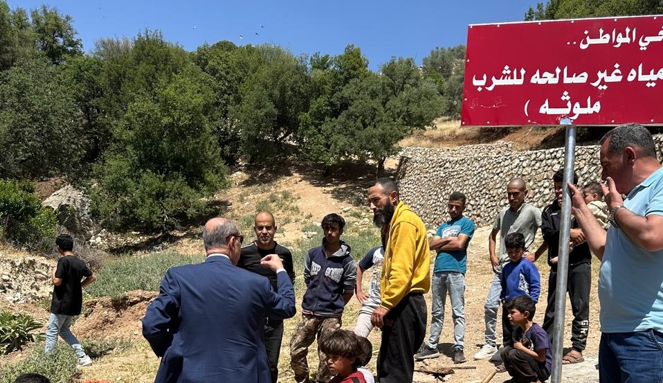 بعد اغلاق ينابيع بعنجرة بسبب تلوثها  ..  الحنيفات يوجه بمضاعفة آبار حصاد مياه الأمطار في عجلون المائية