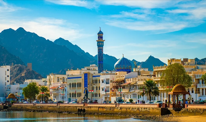 اكتشف جمال مسقط بين الجبال والبحر الرائع