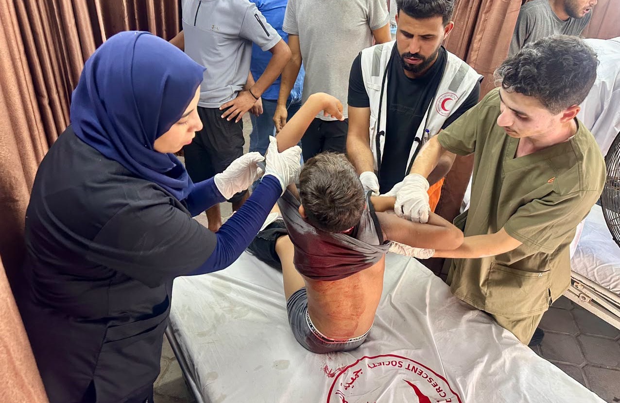 9 إصابات جراء استهداف الاحتلال مجموعة من الفسطينيين في خان يونس
