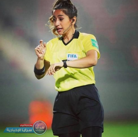 للمرة الأولى في التاريخ  ..  طاقم حكام نسوي يقود مباراة في دوري المحترفين