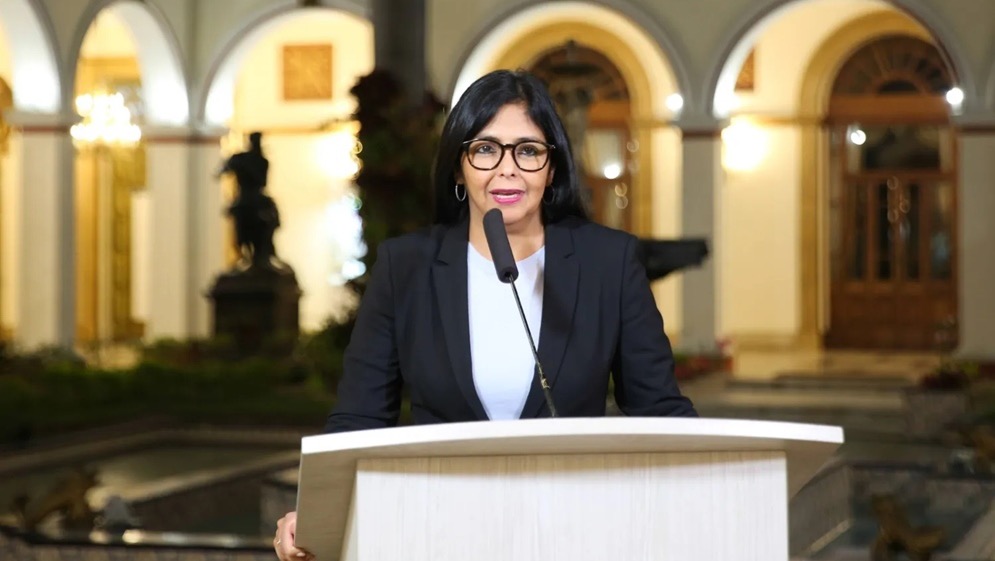 الرئيسة الفنزويلية بالوكالة تعيّن حارساً سابقاً لمادورو وزيراً في حكومتها