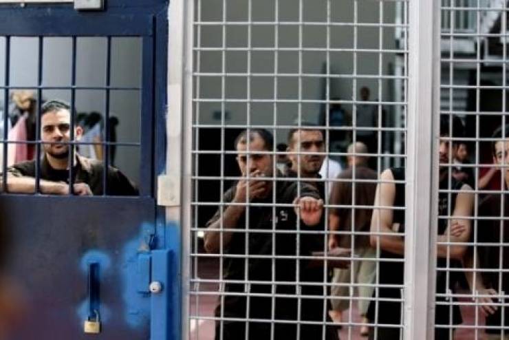 4 سجون تُضرب اليوم تضامنًا مع "نفحة"