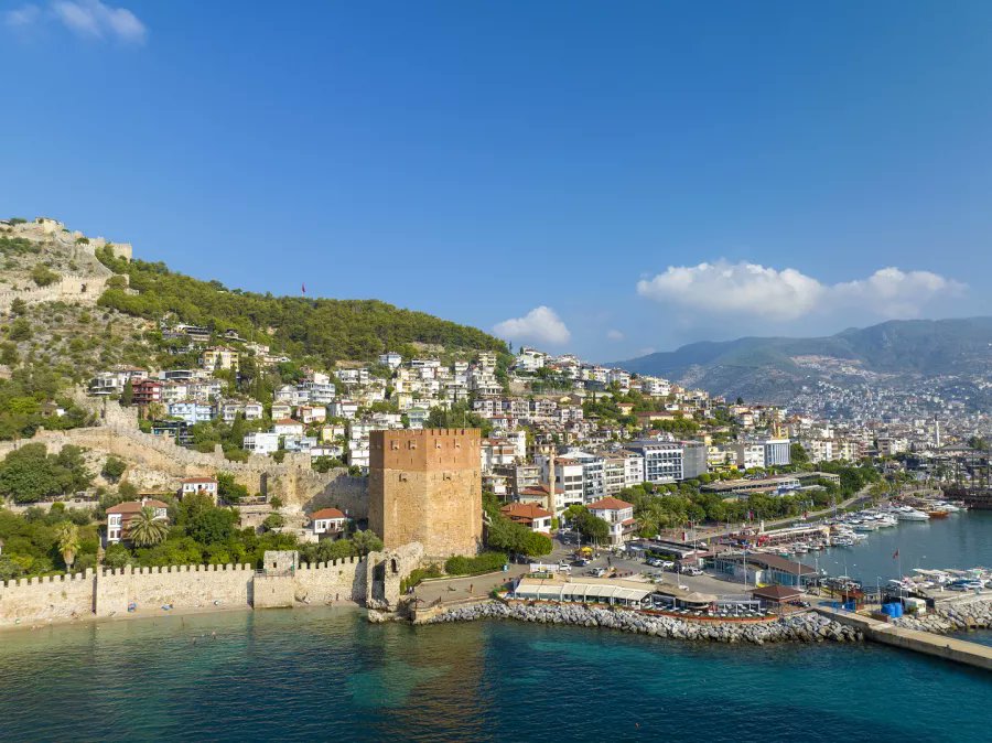 بالصور  ..  ألانيا في الريفييرا التركية ملاذ الباحثين عن العزلة