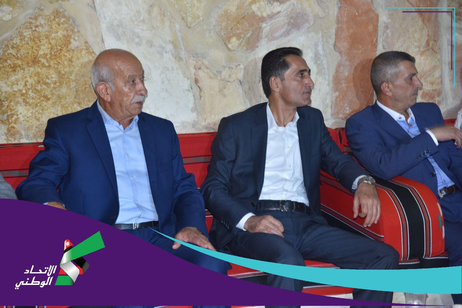 تيار حزب الإتحاد الوطني يلتقي وجهاء البلقاء .. صور