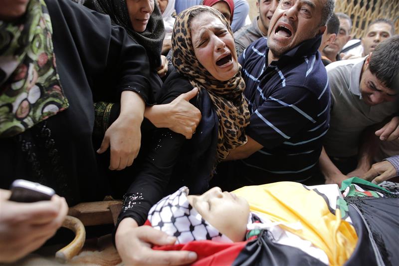 استشهاد طفل متأثراً بجراحه في غزة