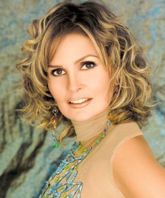 يسرا تبدأ تصوير مسلسلها خلال إسبوعين