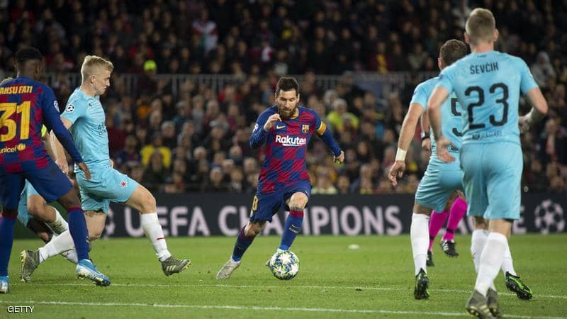 بالأيام ..  برشلونة يتمتع بأفضلية في "موسم العذاب" لريال مدريد