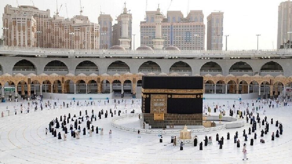 السديس يدعو لترقب مفاجأة كبرى