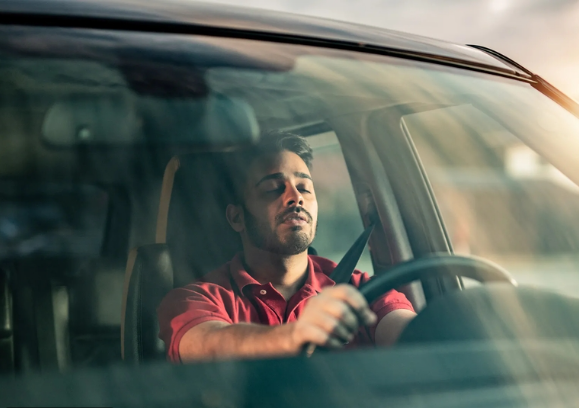 نصائح لقيادة آمنة في رمضان لمرضى السكري وذلك لتجنب الإرهاق