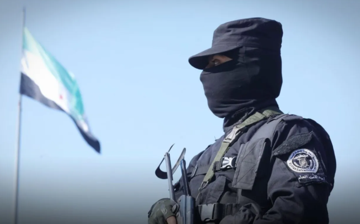 الأمن السوري يقبض على مجموعة إجرامية خلال فترة النظام المخلوع