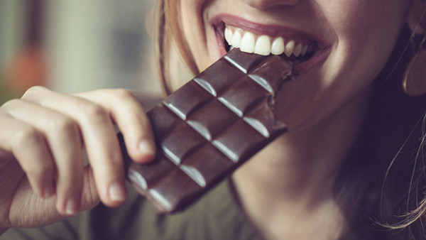 سبع فوائد مذهلة للشوكولاتة الداكنة
