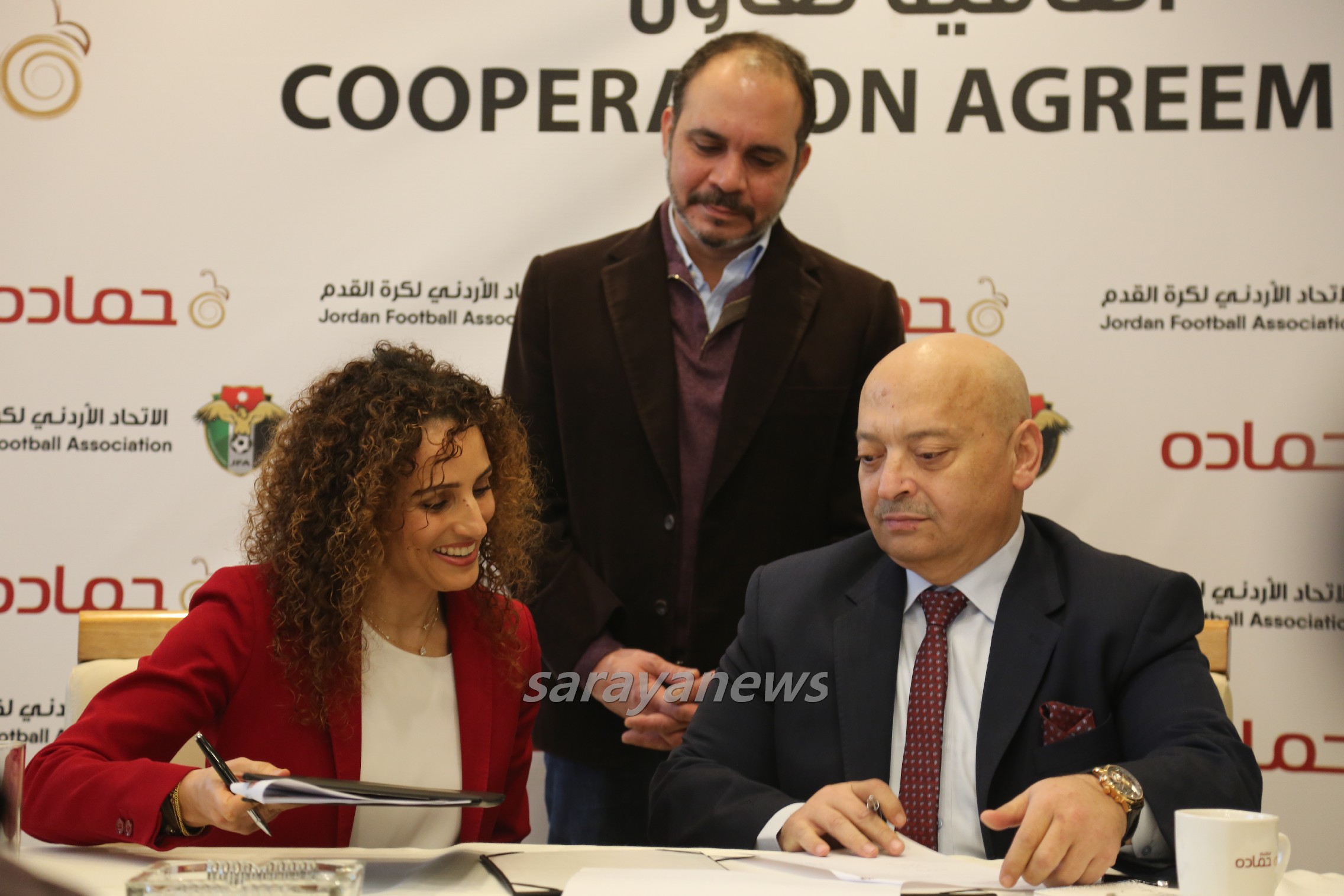 بالصور .. الامير علي يرعى توقيع اتفاقية الشراكة بين اتحاد كرة القدم و"مطعم حماده"