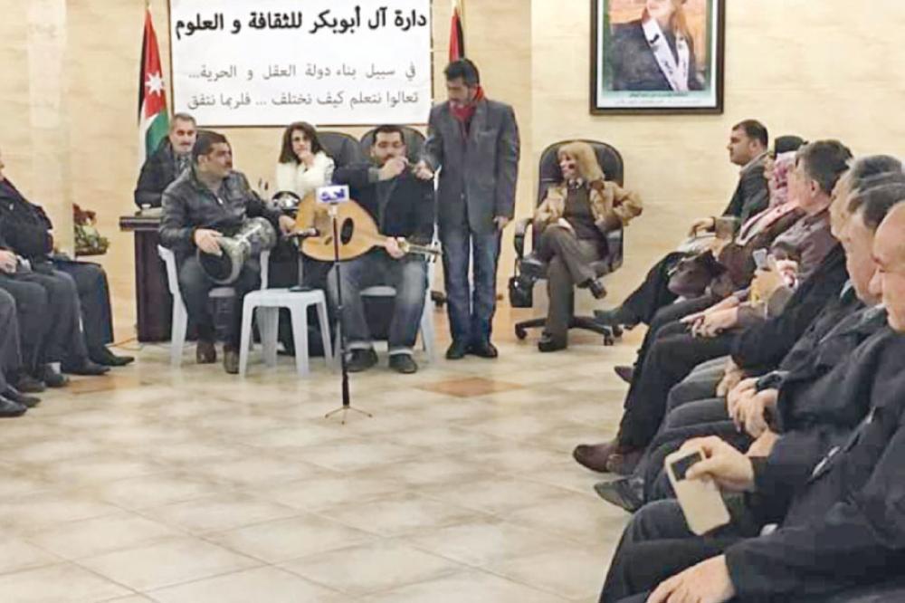أمسية شعرية في دارة آل أبو بكر للثقافة والعلوم والفنون
