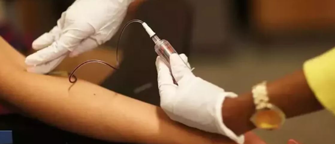 وفاة شخص وإصابة أكثر من 200 شخصا بمرض السالمونيلا في بريطانيا