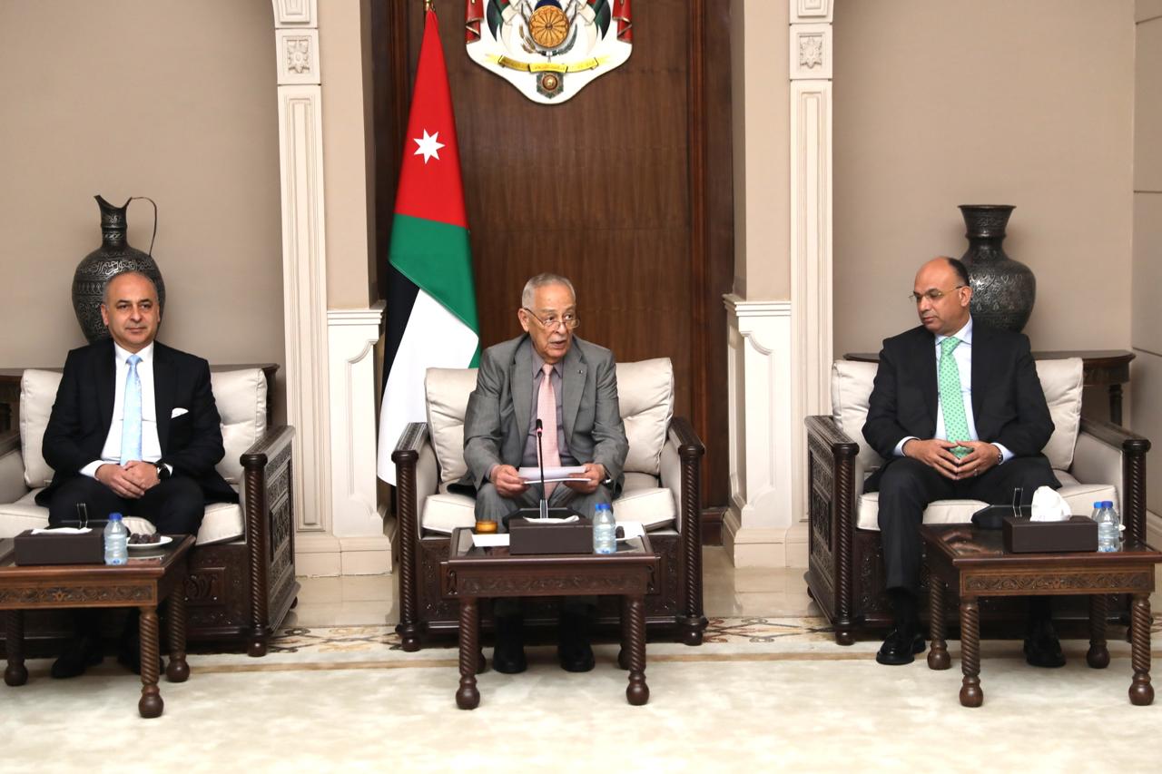 وفد اتحاد البرلمان الطلابي في "الشرق الأوسط" يزور الديوان الملكي الهاشمي العامر