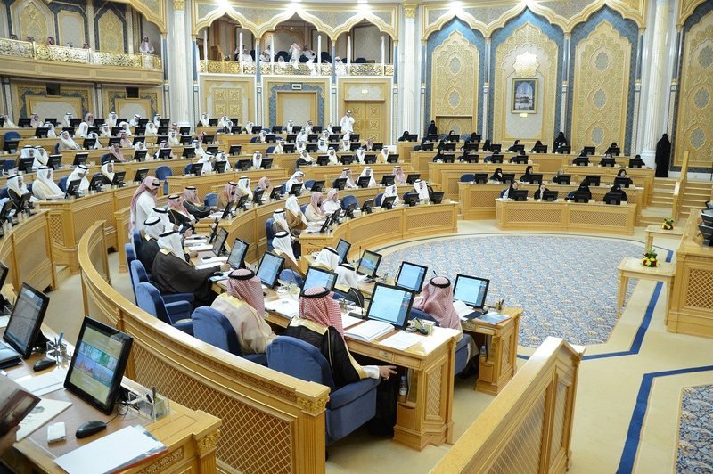 بالأغلبية ..   السعودية : "الشورى" يقرّ تعديل نظام العلم والشعار والنشيد الوطني