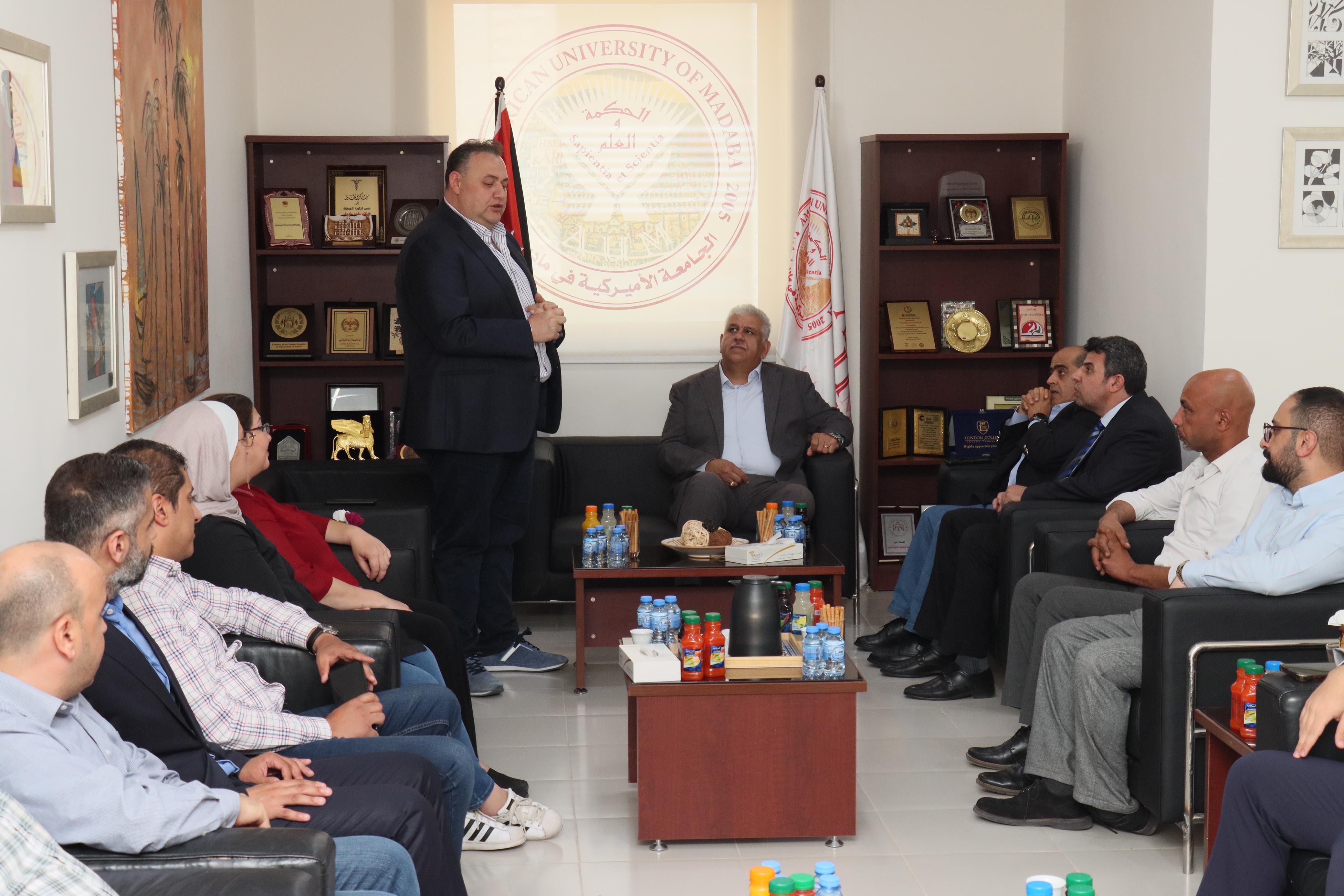 خريجو الجامعة الأميركية في مادبا يطورون موقعها الإلكتروني الجديد في إنجاز يعكس ريادتهم وتميّزهم  