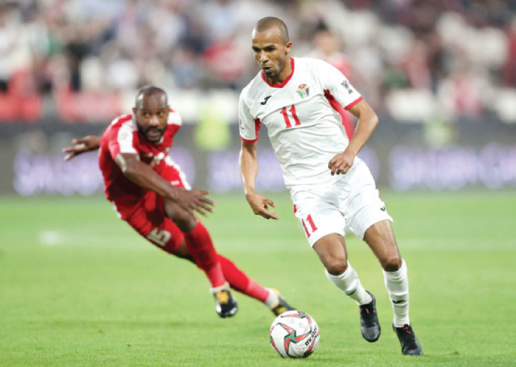 عروض من أندية إماراتية للاعب ياسين البخيت