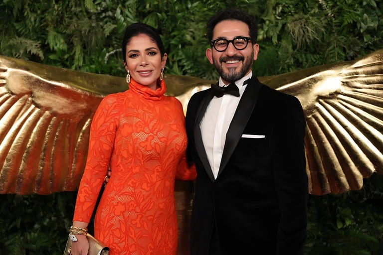 منى زكي ترد بطريقة غير مباشرة على أنباء انفصالها عن أحمد حلمي