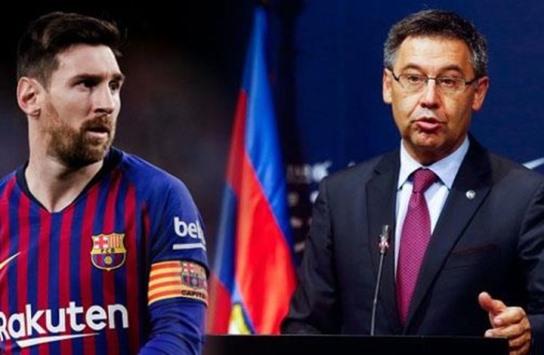 ميسي يرفض توقيع عقد مدى الحياة مع برشلونة