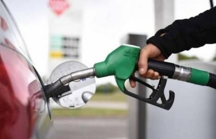 تخفيض أسعار البنزين اوكتان 90 قرشين و1.5 قرشا لبنزين 95 والسولار والكاز