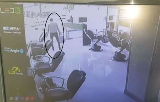 بالفيديو ..  شاهد لحظة موت لص خلال سرقته خزينة في مصر 