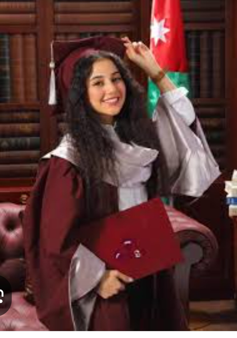 زين الطراونة ..  مبارك التخرج