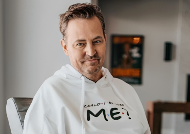 والدة ماثيو بيري تتذكر لقاءها الأخير معه: تنبأت بحدث مؤلم