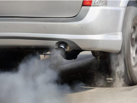 تسرب غازات عادم السيارة: الأسباب، العلامات، والحلول الوقائية