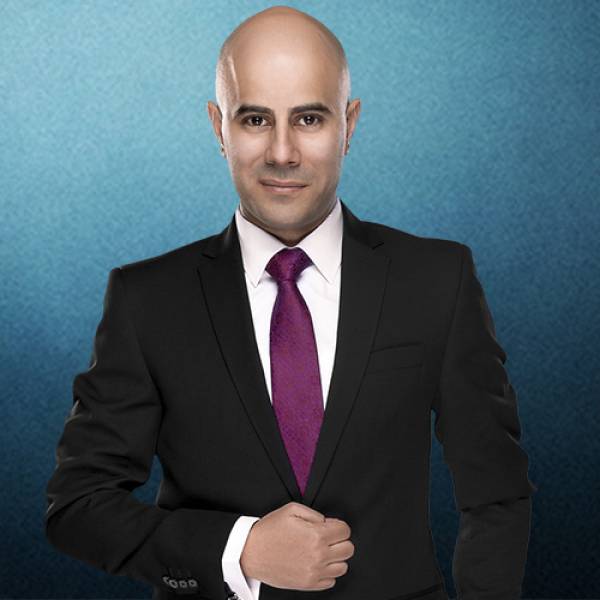 محمد الخالدي  ..  إعلامي قوي وفذ ومحاور لا يشق له غبار 
